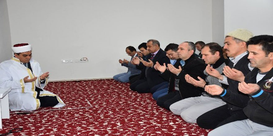 Bediüzzaman Said Nursi öğrenci yurdunda 'Afrin’ duası