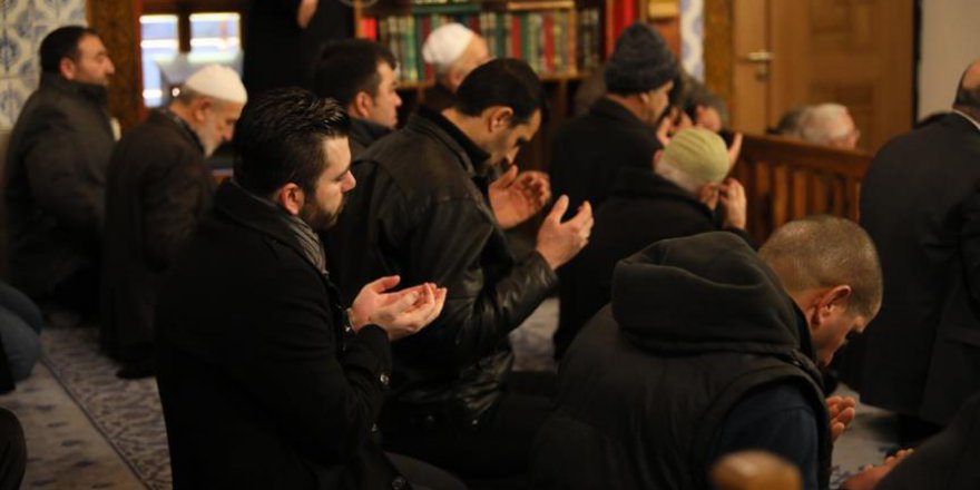 Hacı Bayram Camisi'nde Mehmetçik'e dua