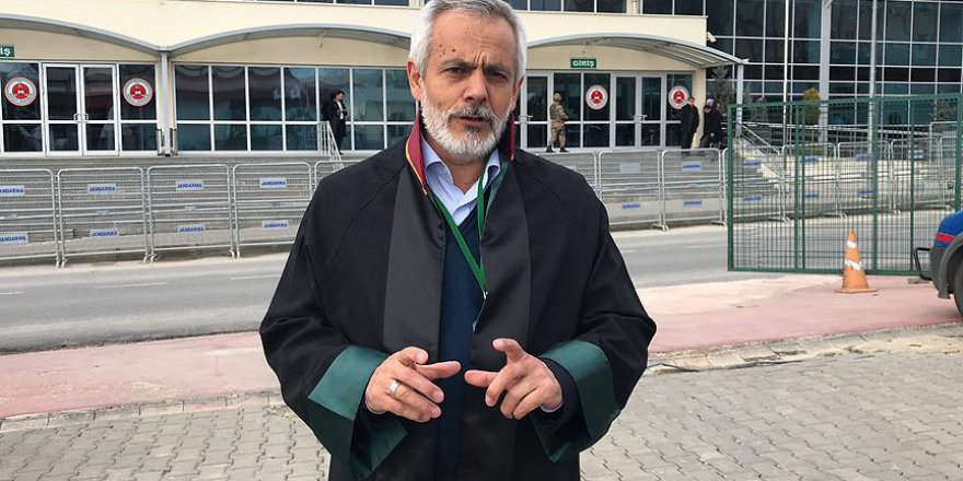 Hem hayır işi hem gönüllü avukatlık yapıyor