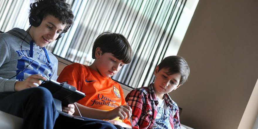 'Dijital tehlike'lere karşı toplumsal kampanya