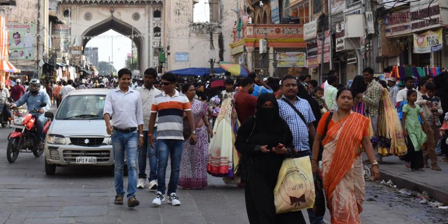 Hindistan'da erkek çocuk tercihi nüfusun dengesini bozdu