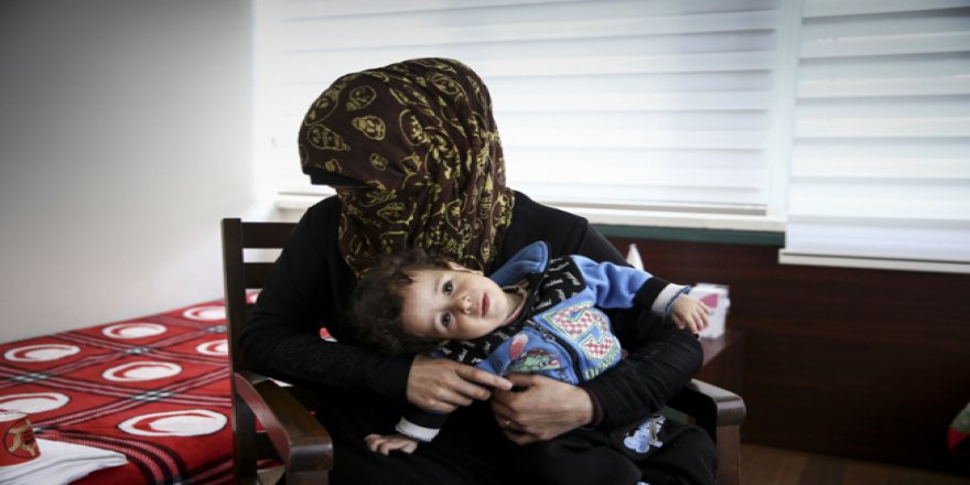 Suriyeli Mahir bebek Türkiye'de emin ellerde