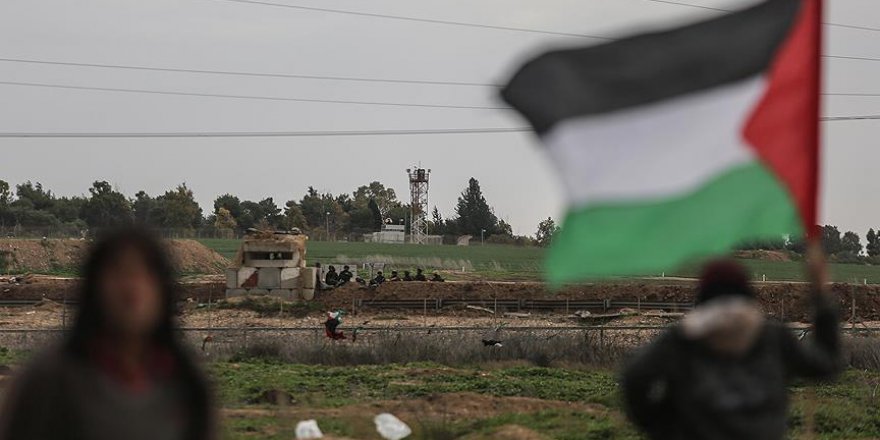 İsrail askerleri Filistinli göstericilere ateş açtı: 20 yaralı