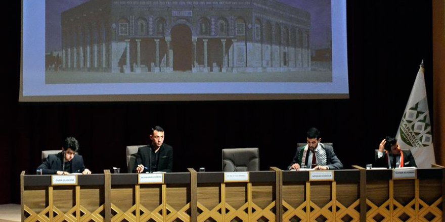 Yabancı öğrenciler 2. Abdulhamid'i anlattı