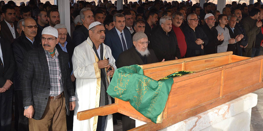 Ahmet Rüzgar dualarla ebedi aleme uğurlandı