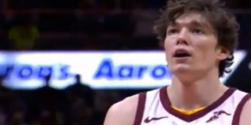 Basketi Besmele ile atan Cedi Osman, kariyer rekoru kırdı