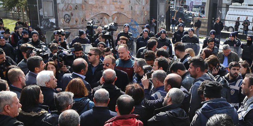 Diyarbakır'da izinsiz gösteriye izin verilmedi