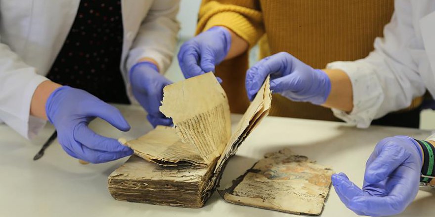 Tarihi kitaplar böyle canlanıyor