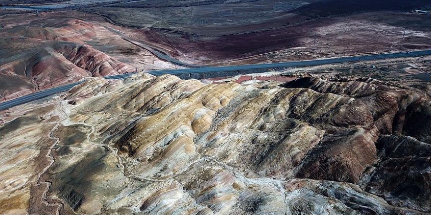 Renk cümbüşünün yaşandığı tepeler ziyaretçilerini bekliyor