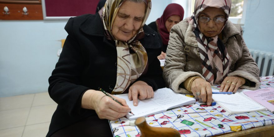'Okumanın yaşı yoktur' dedirtiyorlar