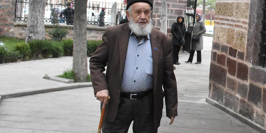 Mustafa dedenin azmi 28 Şubat'ı yendi