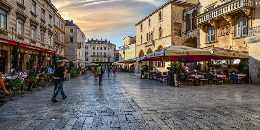 Hırvat nüfusu eriyor