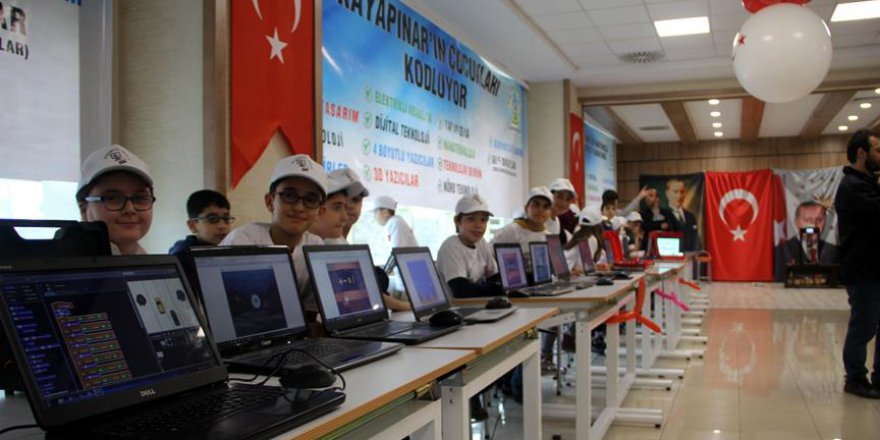 Diyarbakırlı öğrenciler teknolojiyle buluşturuluyor