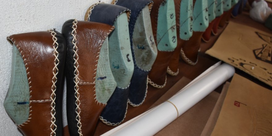 Osmanlı Çarığı geleneğini sonraki nesillere taşıyor