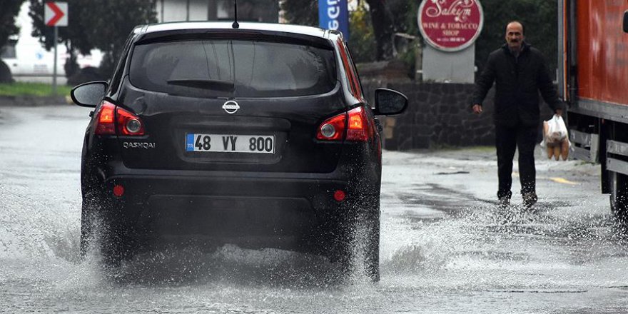 Bodrum sular altında kaldı
