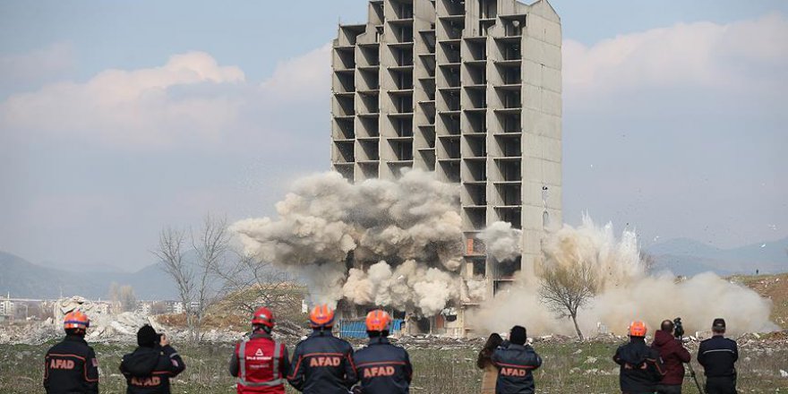 300 kilo patlayıcıya direnen bina