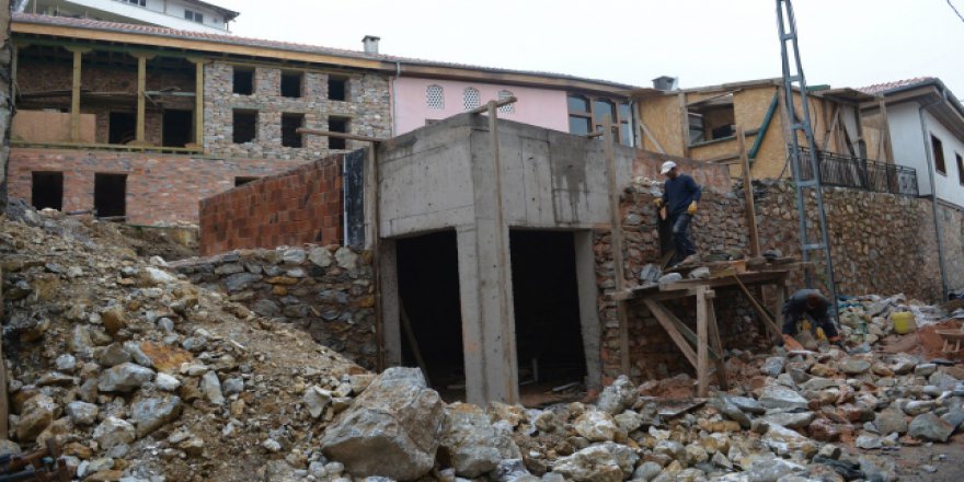 Somuncu Baba'nın evi ayağa kalkıyor