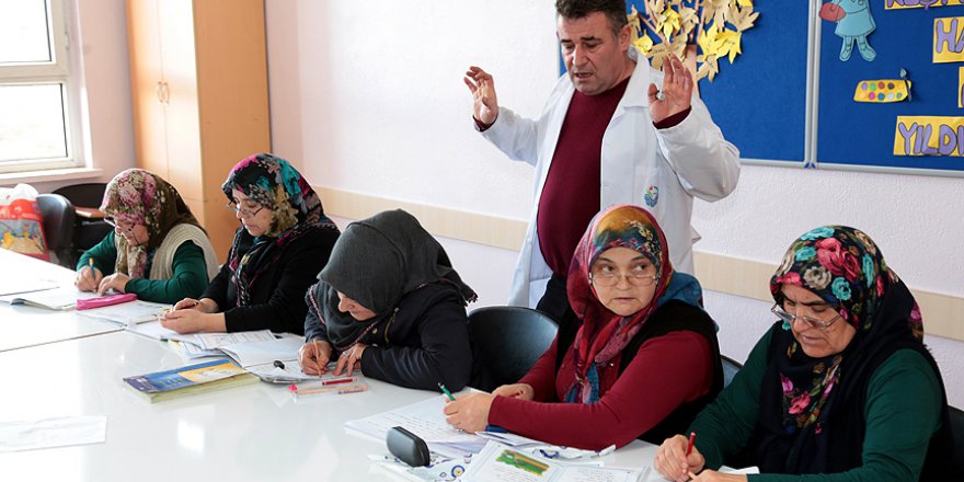 İkinci baharda gelen okuma yazma sevinci