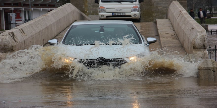 Tunca Nehri’nde ‘turuncu’ alarm verildi