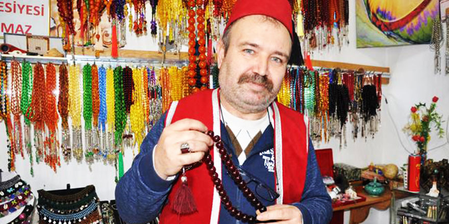 Tesbih sallanmaz, Allah diyerek çekilir