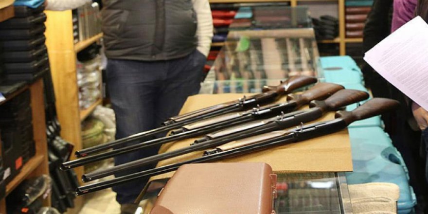 ABD'de öğretmenler silahlandırılıyor