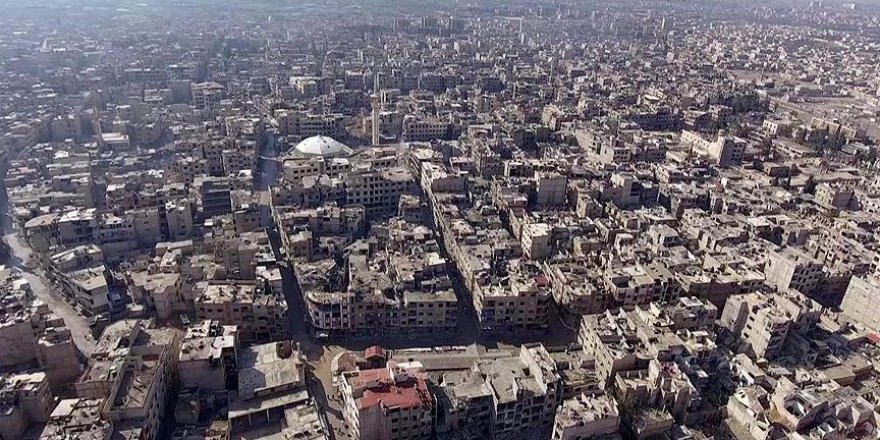 Esed ve destekçileri Doğu Guta'yı fiilen ikiye böldü