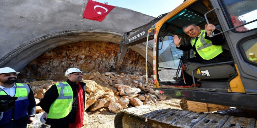İzmir'in en uzun tünelinde kazı başladı