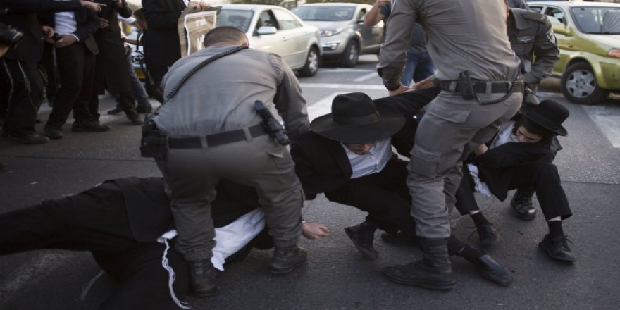 İsrail polisi ile Haredi Yahudileri çatıştı