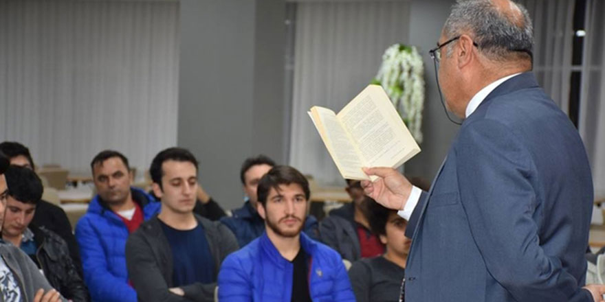 Milli Şair Mehmet Akif Ersoy Bediüzzaman Said Nursi öğrenci yurdunda anıldı