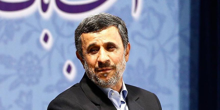 Ahmedinejad'ın özel kaleminden 'İngiliz komplosu' iddiası