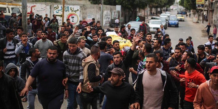 İsrail askerlerinin öldürdüğü Filistinli balıkçının cenaze töreni düzenlendi