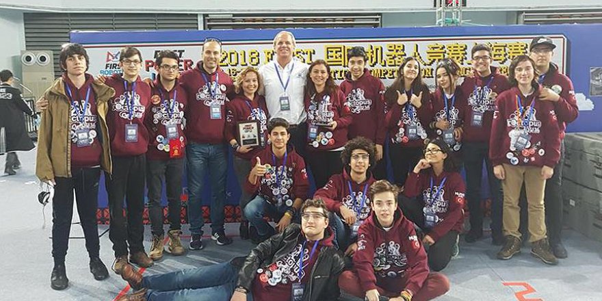 Liselilerin yaptığı robot dünya yarışmasında