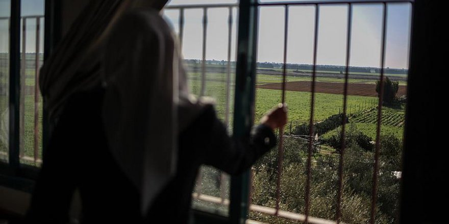 İsrail 14 Filistinliyi gözaltına aldı