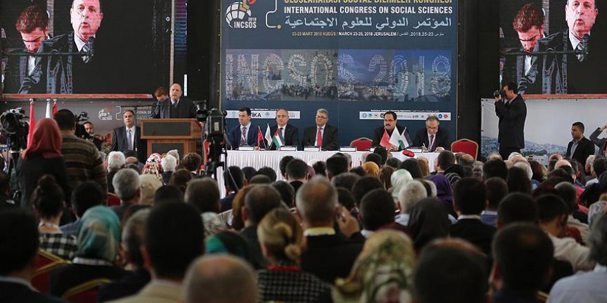 Kudüs'te sosyal bilimciler bir araya geldi