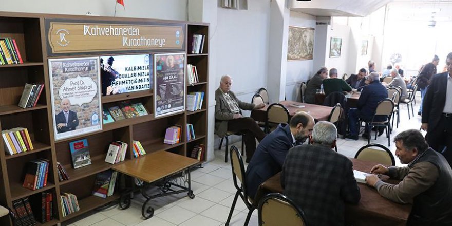 Kahvehaneler kıraathaneye dönüşüyor