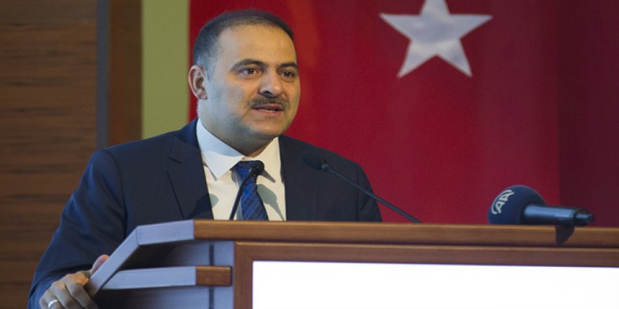 BTK Başkanı Sayan'dan korsan uygulama uyarısı