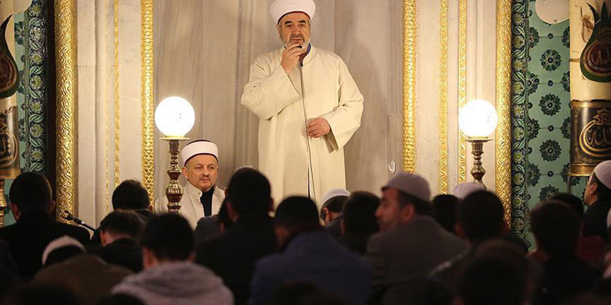 İstanbul Müftüsü: Herkes secde ettiği yere kimi bırakacağını düşünmeli