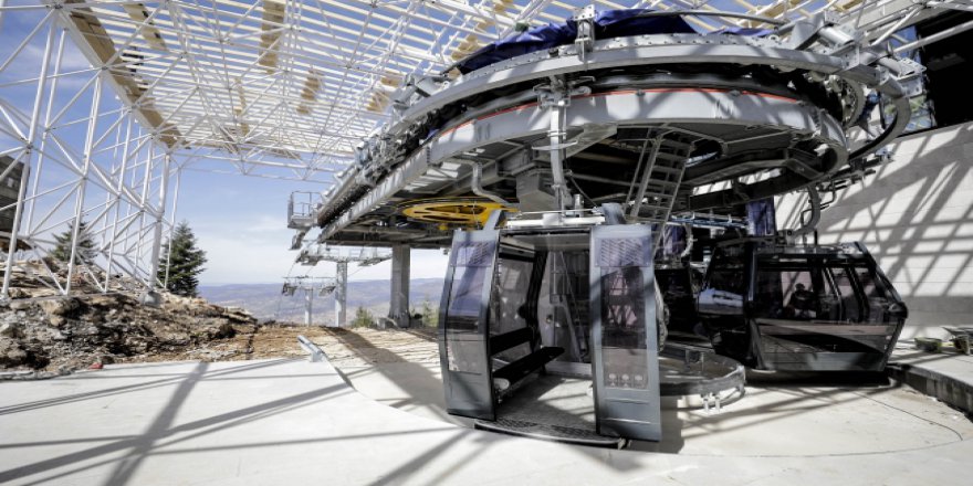 Saraybosna, simgesi olan teleferiğe kavuştu