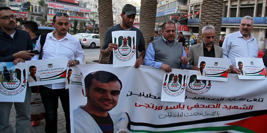 Gazeteciler İsrail'İ protesto etti