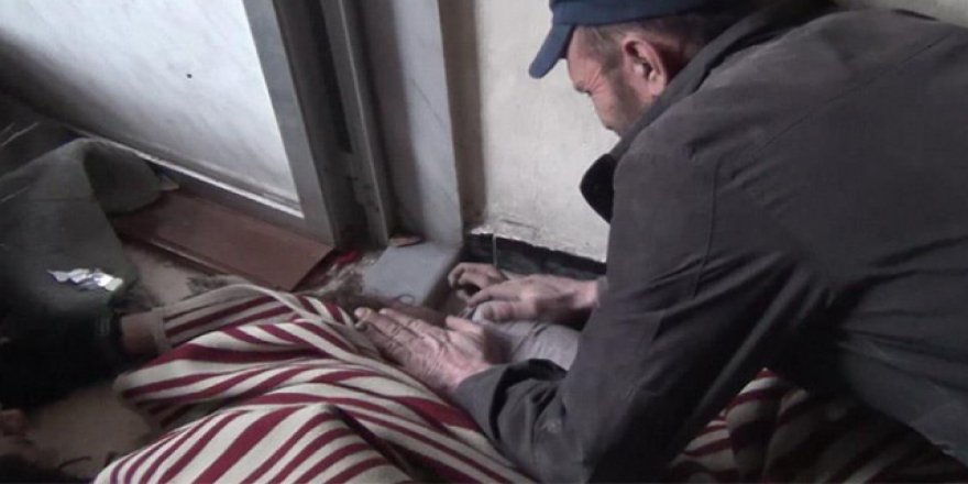 Dogu Guta'da kızı katledilen baba: Kızım beni affet