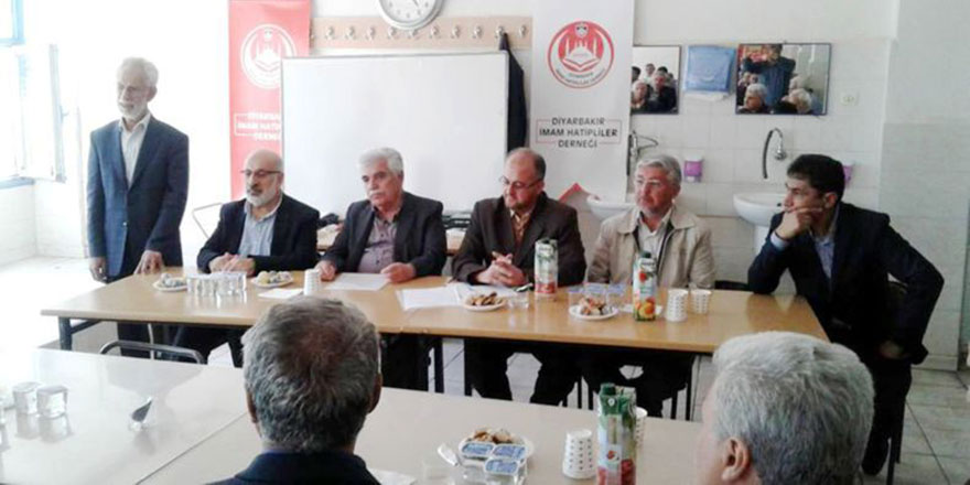 İmam-Hatip mezunları kongresi: Bediüzzaman 'Acele ettim kışta geldim' diyor