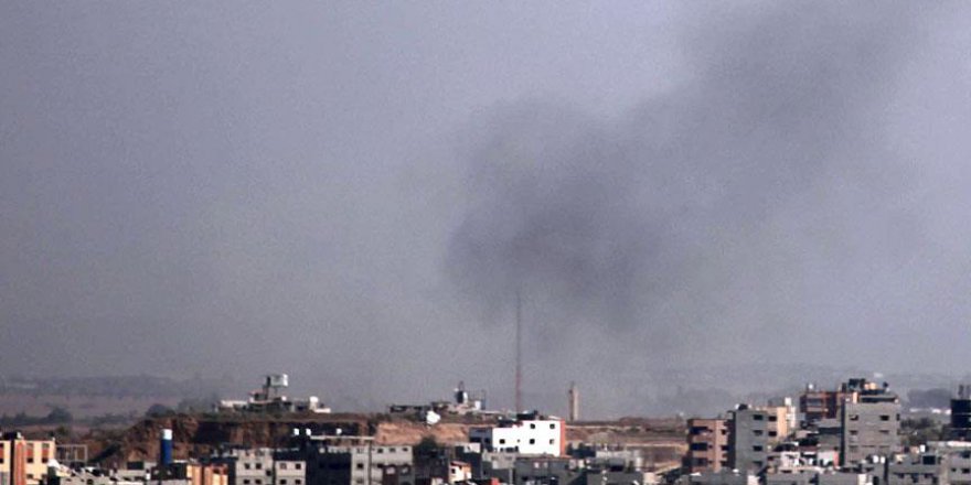 İsrail, Suriye'de hava üssüne saldırdı