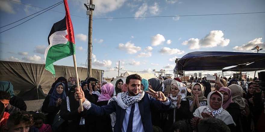 İsrail'e inat Gazze sınırında evlendiler