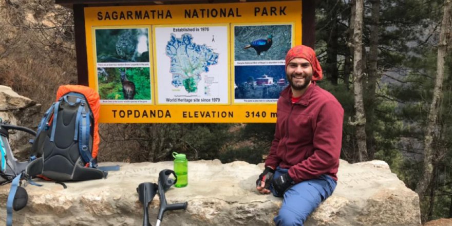 Filistinli sığınmacı, okulu kapanmasın diye tek ayağıyla Everest'e tırmanıyor