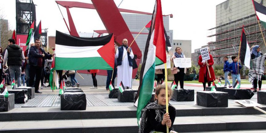 Hollanda'dan Gazzelilerle dayanışma