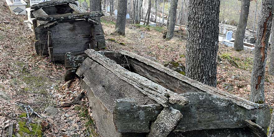 Ahşap mezarların sırrı çözülemedi
