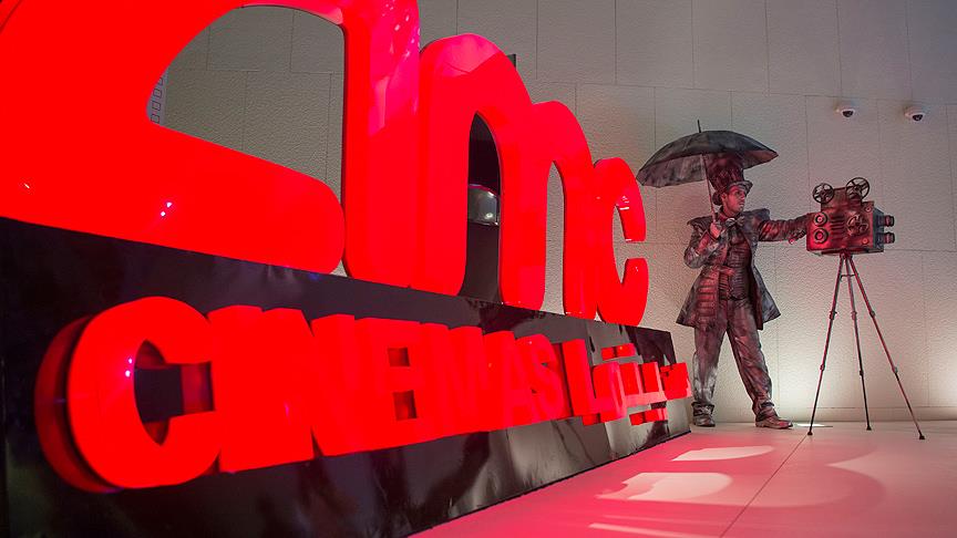 Amerikalılar işbaşında: Suudi Arabistan'da 2500 sinema salonu açılacak