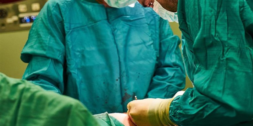 Kapanmayan radyasyon yarasına doku nakli