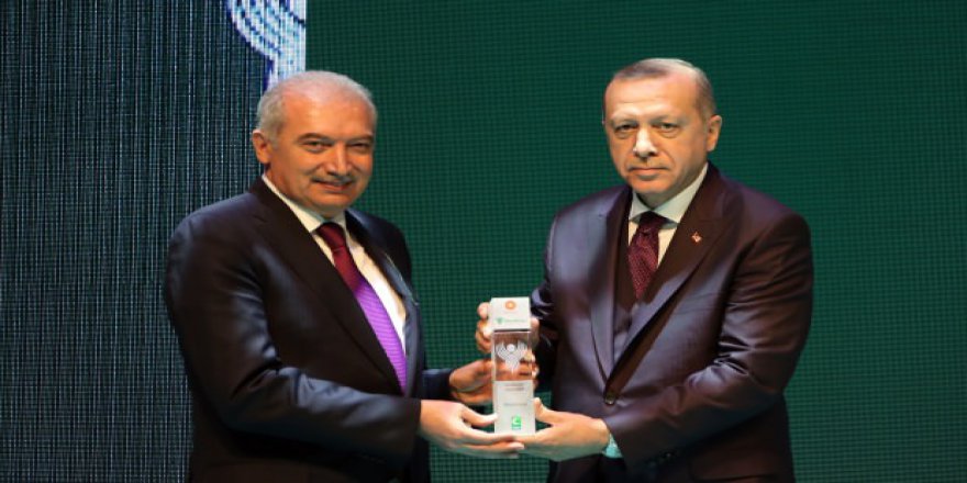 Mevlüt Uysal’a “En Yeşilaycı Siyasetçi” Ödülü