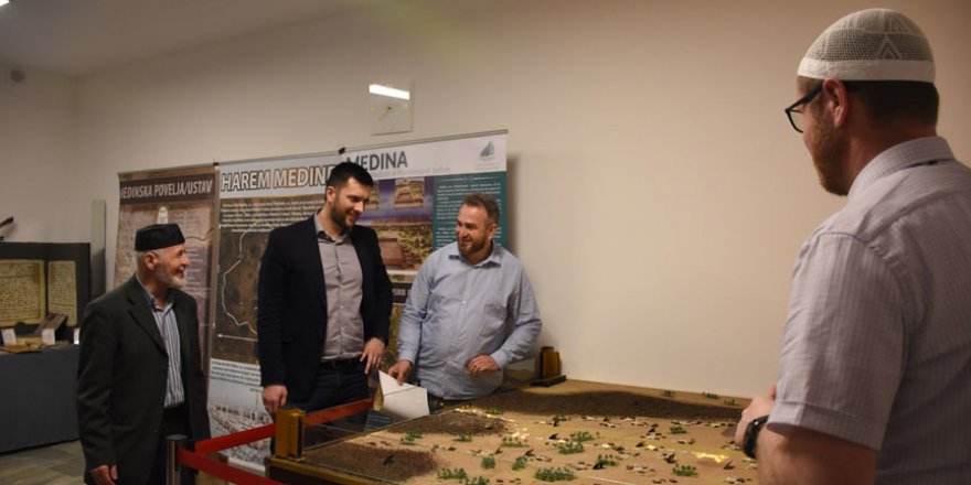 Avusturya’da 'Hazreti Muhammed (asm) ile tanışmak ister misiniz?' programı